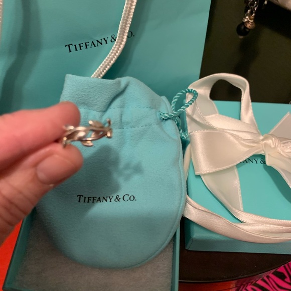 Tiffany & Co. Jewelry - COPY - Tiffany’s Silver Paloma Picasso Olive Branch Ring